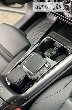 Внедорожник / Кроссовер Mercedes-Benz GLA-Class 2020 в 