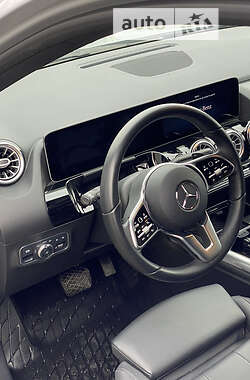 Внедорожник / Кроссовер Mercedes-Benz GLA-Class 2020 в 
