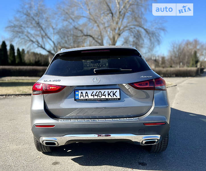 Внедорожник / Кроссовер Mercedes-Benz GLA-Class 2020 в Киеве