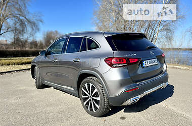 Внедорожник / Кроссовер Mercedes-Benz GLA-Class 2020 в 