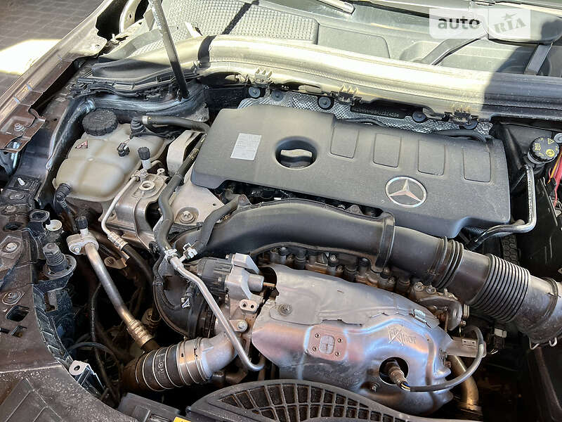 Внедорожник / Кроссовер Mercedes-Benz GLA-Class 2020 в Киеве