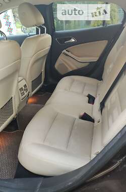 Внедорожник / Кроссовер Mercedes-Benz GLA-Class 2014 в 