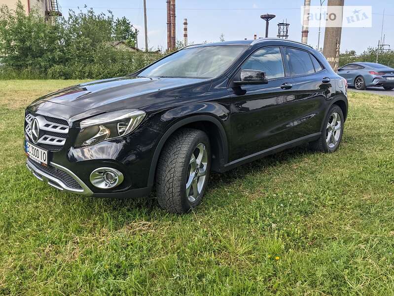 Внедорожник / Кроссовер Mercedes-Benz GLA-Class 2017 в 