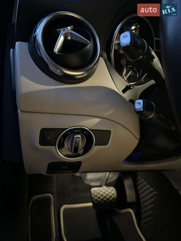 Позашляховик / Кросовер Mercedes-Benz GLA-Class 2018 в Дніпрі