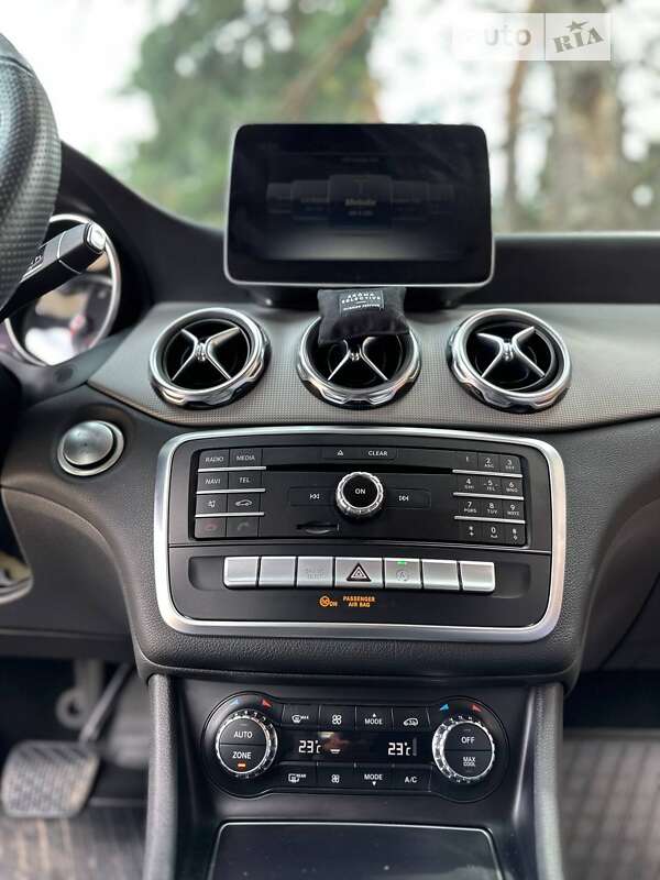 Позашляховик / Кросовер Mercedes-Benz GLA-Class 2019 в Кропивницькому