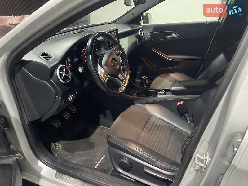 Внедорожник / Кроссовер Mercedes-Benz GLA-Class 2014 в Киеве