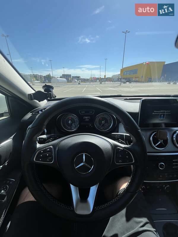 Позашляховик / Кросовер Mercedes-Benz GLA-Class 2016 в Дніпрі