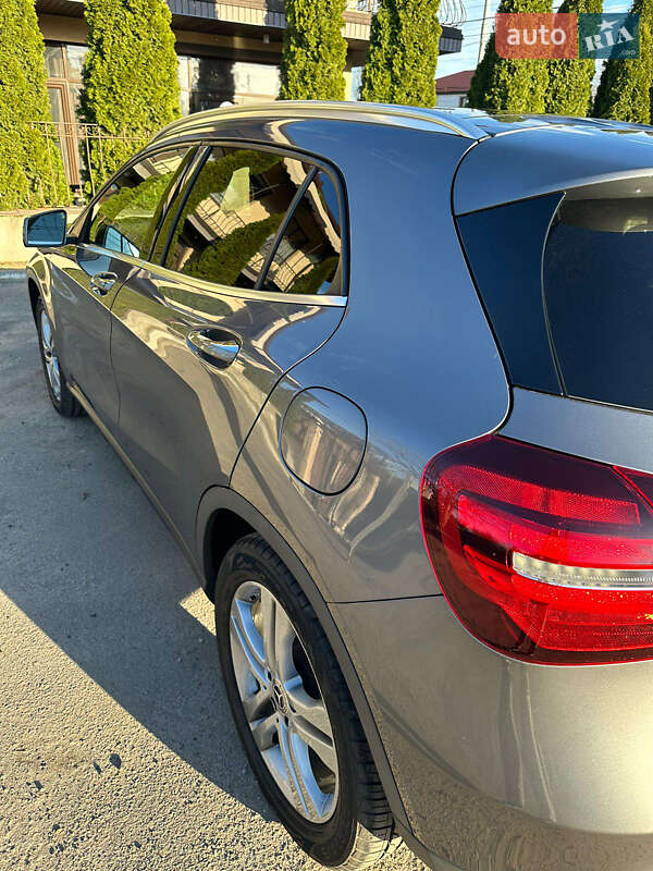 Внедорожник / Кроссовер Mercedes-Benz GLA-Class 2019 в Харькове