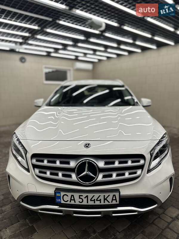 Позашляховик / Кросовер Mercedes-Benz GLA-Class 2018 в Черкасах