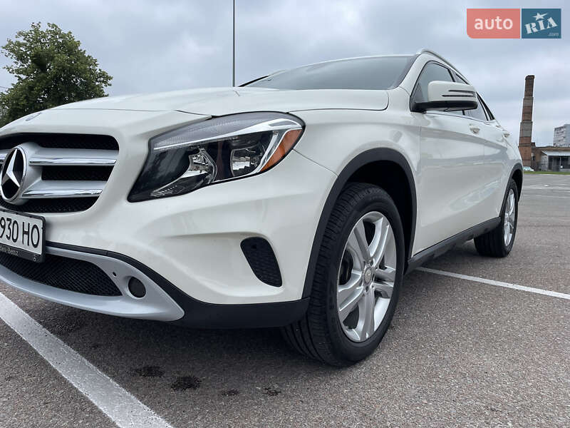 Внедорожник / Кроссовер Mercedes-Benz GLA-Class 2016 в Киеве