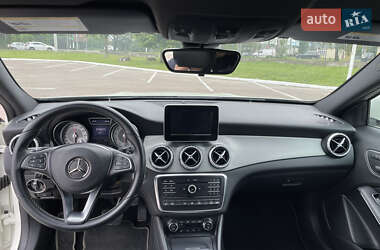 Позашляховик / Кросовер Mercedes-Benz GLA-Class 2016 в 