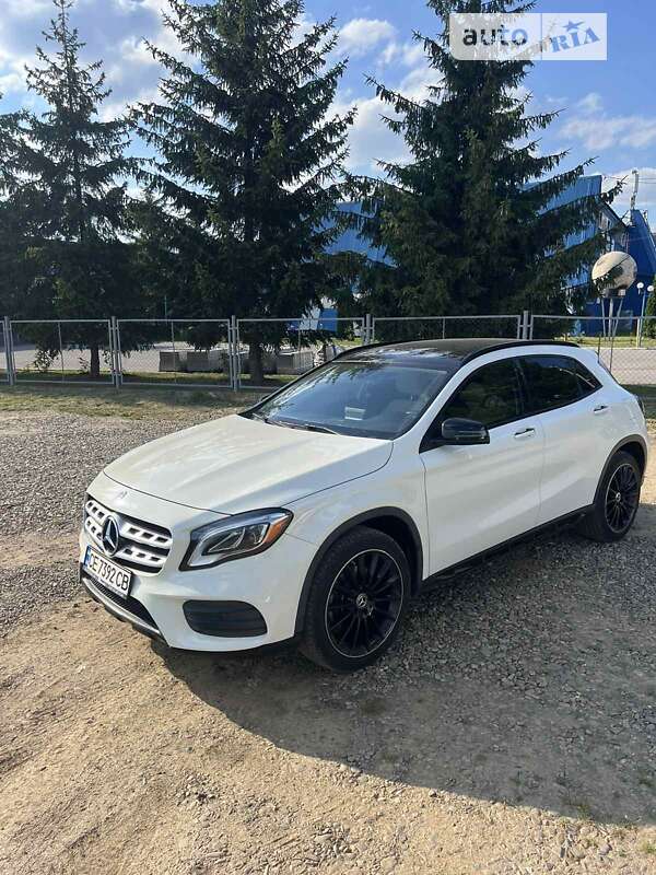 Внедорожник / Кроссовер Mercedes-Benz GLA-Class 2017 в Черновцах
