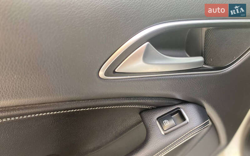 Внедорожник / Кроссовер Mercedes-Benz GLA-Class 2016 в Мукачево