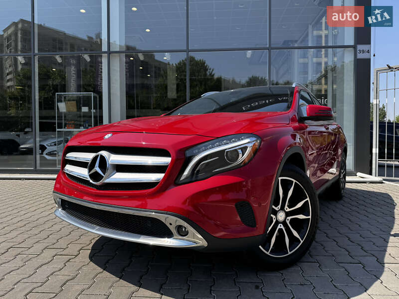 Позашляховик / Кросовер Mercedes-Benz GLA-Class 2015 в 