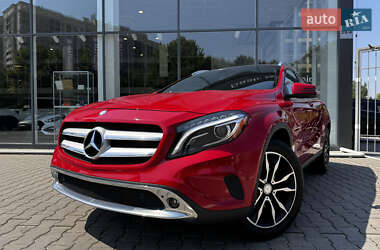 Позашляховик / Кросовер Mercedes-Benz GLA-Class 2015 в 