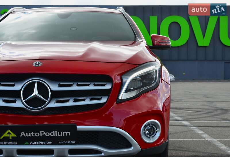 Внедорожник / Кроссовер Mercedes-Benz GLA-Class 2018 в Киеве