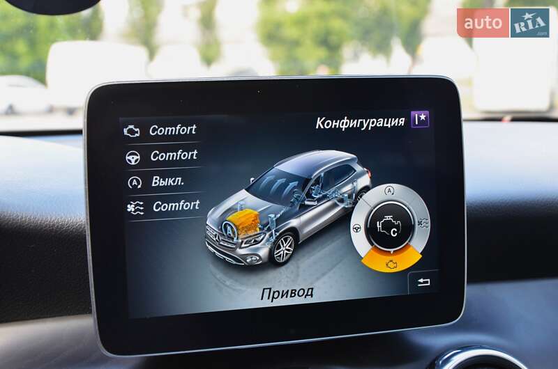 Внедорожник / Кроссовер Mercedes-Benz GLA-Class 2018 в Киеве