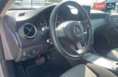 Внедорожник / Кроссовер Mercedes-Benz GLA-Class 2018 в 