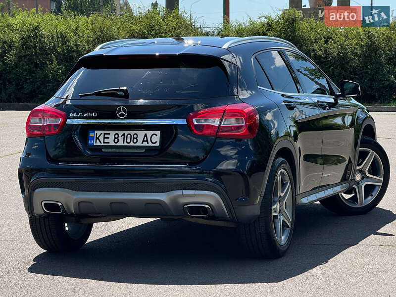 Внедорожник / Кроссовер Mercedes-Benz GLA-Class 2015 в Кривом Роге
