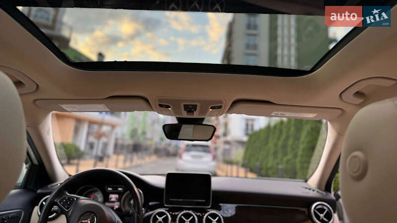 Внедорожник / Кроссовер Mercedes-Benz GLA-Class 2016 в Ирпене