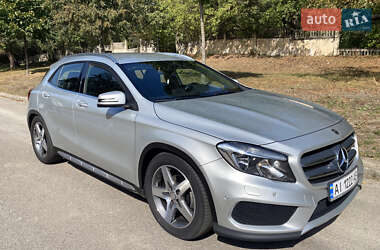 Внедорожник / Кроссовер Mercedes-Benz GLA-Class 2014 в 
