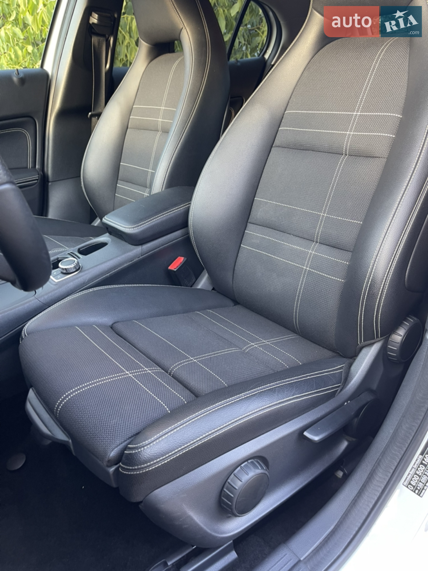 2016 Mercedes-Benz GLA-klasse - мініатюра 27