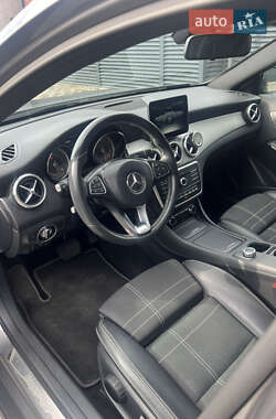 Внедорожник / Кроссовер Mercedes-Benz GLA-Class 2016 в 