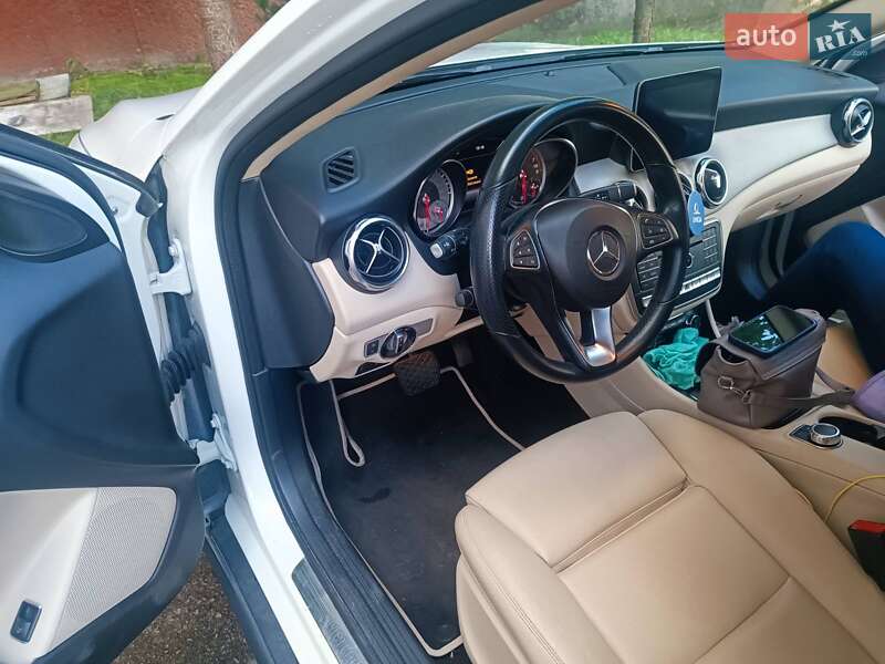 Внедорожник / Кроссовер Mercedes-Benz GLA-Class 2017 в Львове