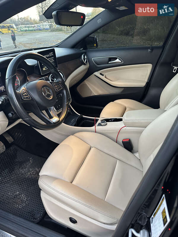 Внедорожник / Кроссовер Mercedes-Benz GLA-Class 2015 в Бориславе