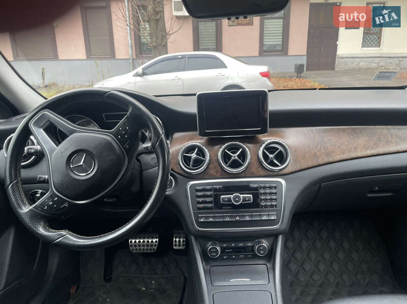 Внедорожник / Кроссовер Mercedes-Benz GLA-Class 2015 в Полтаве