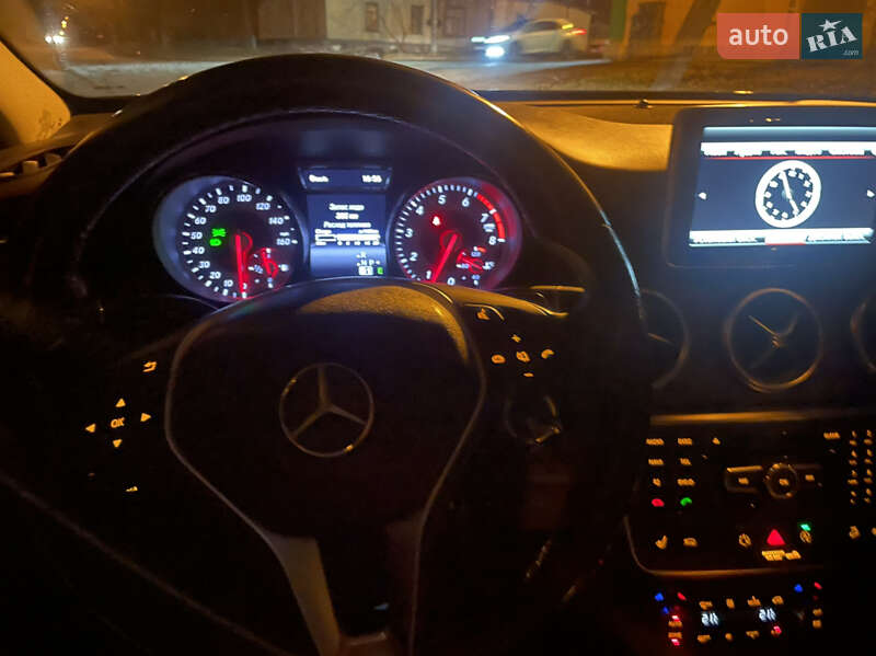 Внедорожник / Кроссовер Mercedes-Benz GLA-Class 2015 в Полтаве