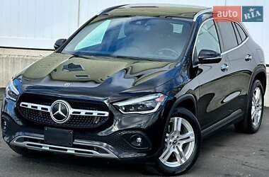 Внедорожник / Кроссовер Mercedes-Benz GLA-Class 2022 в 