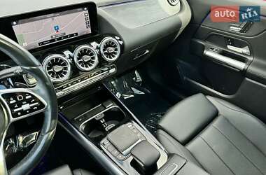 Внедорожник / Кроссовер Mercedes-Benz GLA-Class 2022 в 