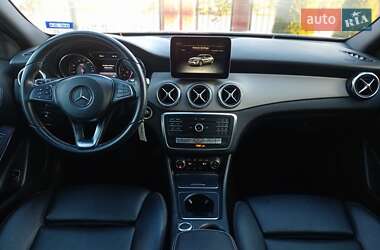 Внедорожник / Кроссовер Mercedes-Benz GLA-Class 2018 в Львове