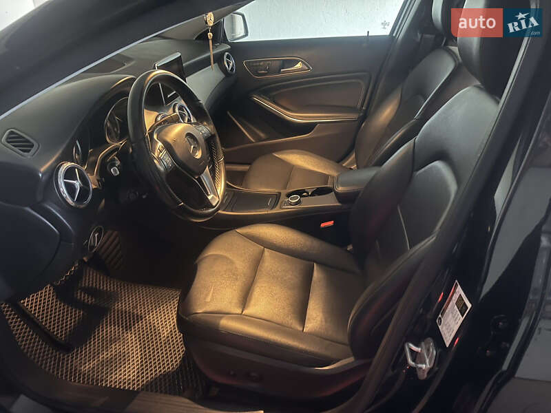 Внедорожник / Кроссовер Mercedes-Benz GLA-Class 2014 в Хмельницком