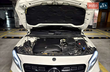 Внедорожник / Кроссовер Mercedes-Benz GLA-Class 2017 в 