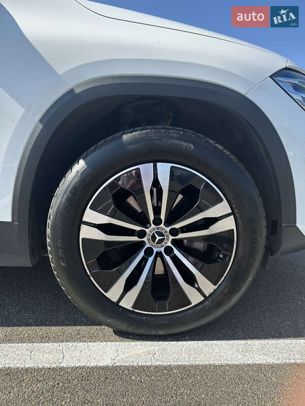 Позашляховик / Кросовер Mercedes-Benz GLA-Class 2021 в Києві