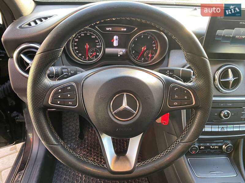 Внедорожник / Кроссовер Mercedes-Benz GLA-Class 2017 в Львове