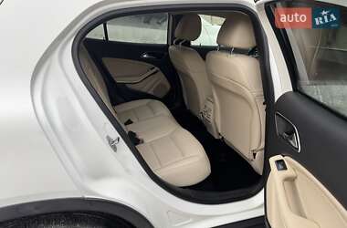 Внедорожник / Кроссовер Mercedes-Benz GLA-Class 2018 в 