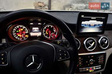 Внедорожник / Кроссовер Mercedes-Benz GLA-Class 2018 в 