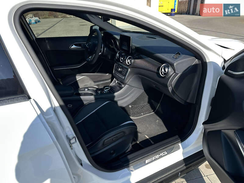 Внедорожник / Кроссовер Mercedes-Benz GLA-Class 2018 в Мукачево