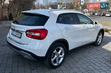 Позашляховик / Кросовер Mercedes-Benz GLA-Class 2017 в 