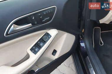 Внедорожник / Кроссовер Mercedes-Benz GLA-Class 2015 в 