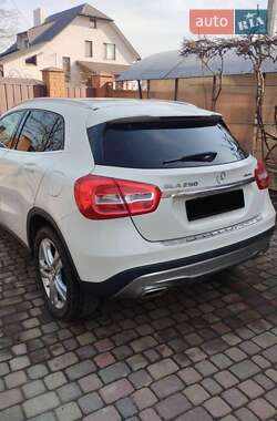Позашляховик / Кросовер Mercedes-Benz GLA-Class 2017 в 