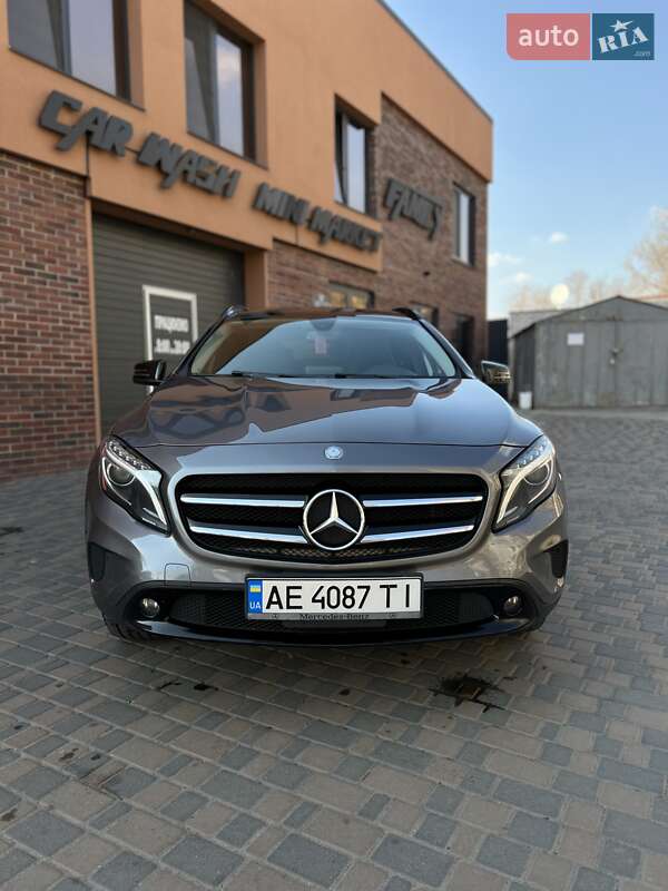Внедорожник / Кроссовер Mercedes-Benz GLA-Class 2016 в Днепре