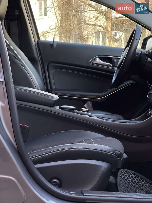 Внедорожник / Кроссовер Mercedes-Benz GLA-Class 2016 в Днепре