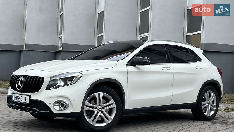 Внедорожник / Кроссовер Mercedes-Benz GLA-Class 2017 в Запорожье