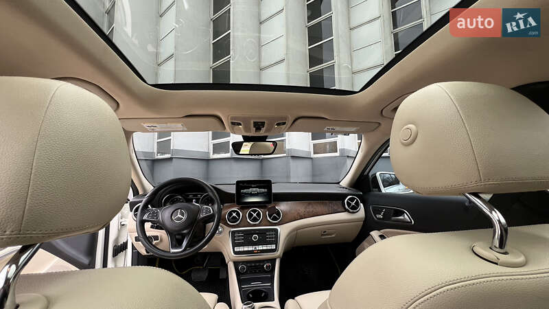 Внедорожник / Кроссовер Mercedes-Benz GLA-Class 2017 в Запорожье