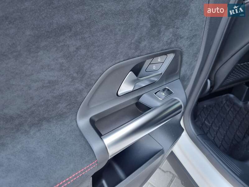 Позашляховик / Кросовер Mercedes-Benz GLA-Class 2023 в Одесі