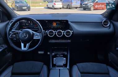 Внедорожник / Кроссовер Mercedes-Benz GLA-Class 2023 в 
